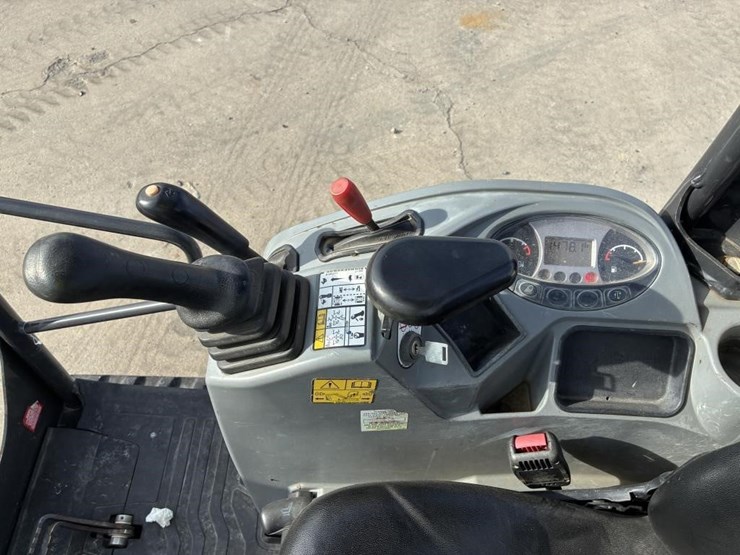 2021-bobcat-e20-image-17