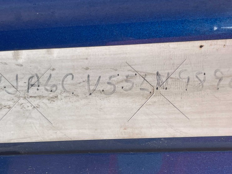 #308-•-2005-freightliner-columbia-semi-tractor-(has-wi-title)-(denmark,-wi)-image-85