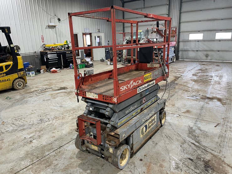 2014-skyjack-sjiii3219-image-8