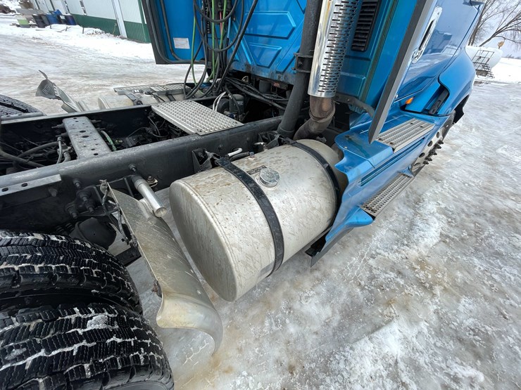 2014-international-prostar-image-30