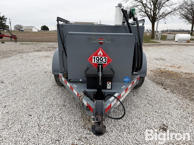 2023-thunder-creek-equipment-ev-750-image-2