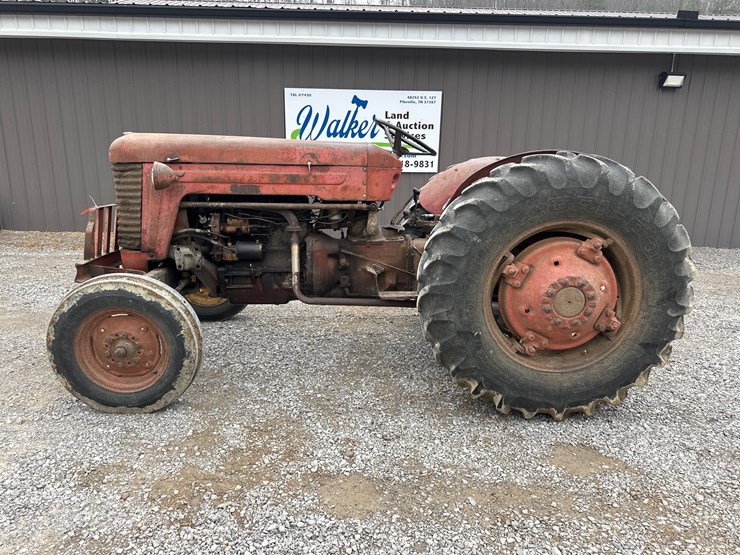 massey-ferguson-165-image-1