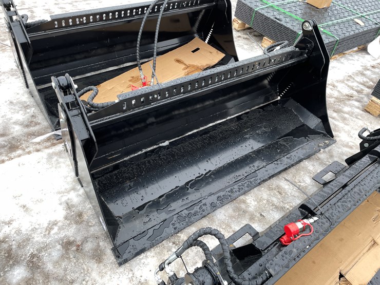 #18085-•-unused-2026-skid-steer-4-in-1-bucket-attachment-(princeton,-mn)-image-1
