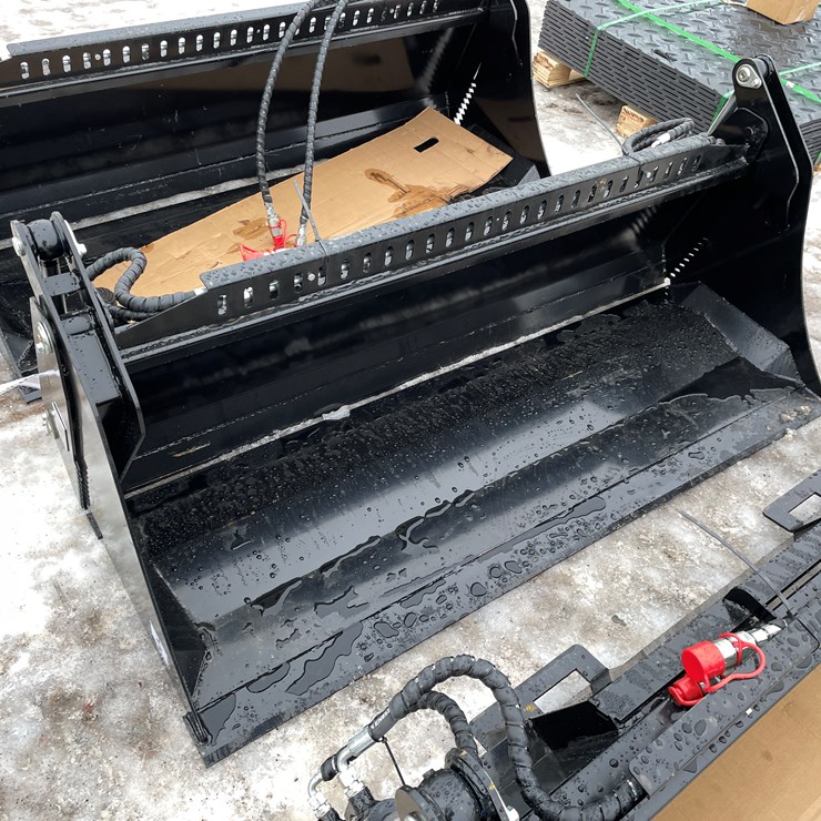 #18085 • Unused 2026 Skid Steer 4 in 1 Bucket Attachment (Princeton, MN)