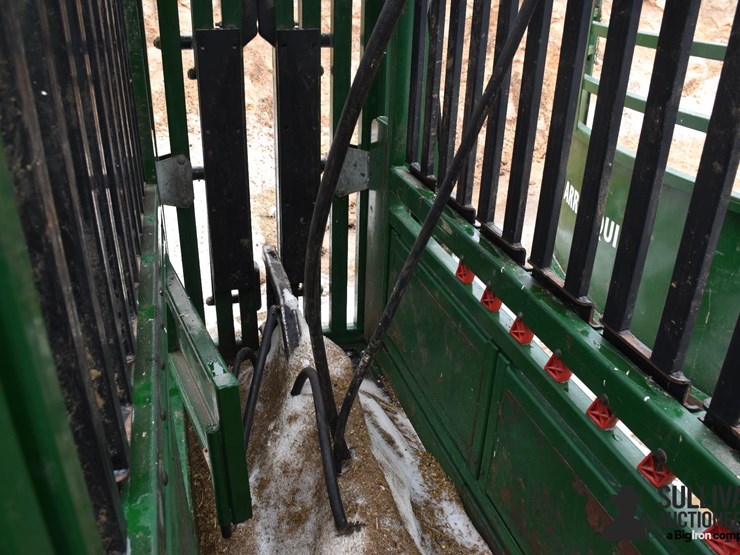 arrowquip-55-gen-chute,-alleyway,-tub,-&-head-gate-image-20