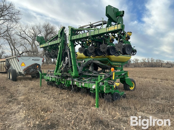 2011-john-deere-1720-ccs-image-1