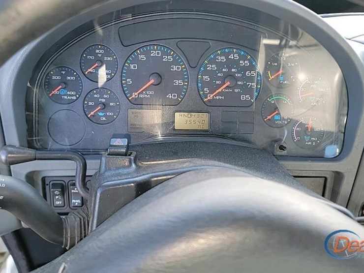 2005-international-durastar-4300-image-21