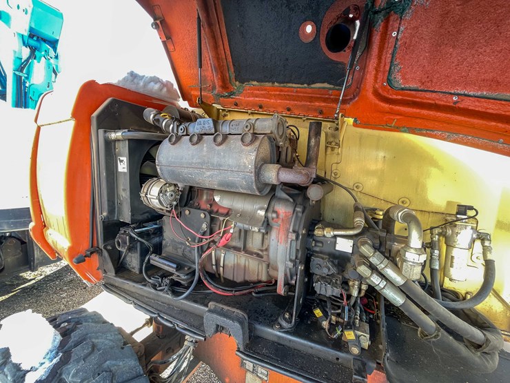 2002-jlg-600s-image-34