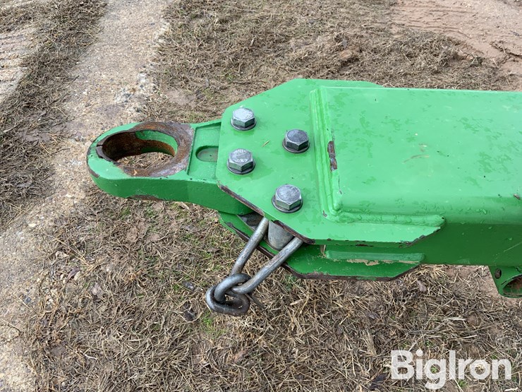 2022-john-deere-2633-image-9