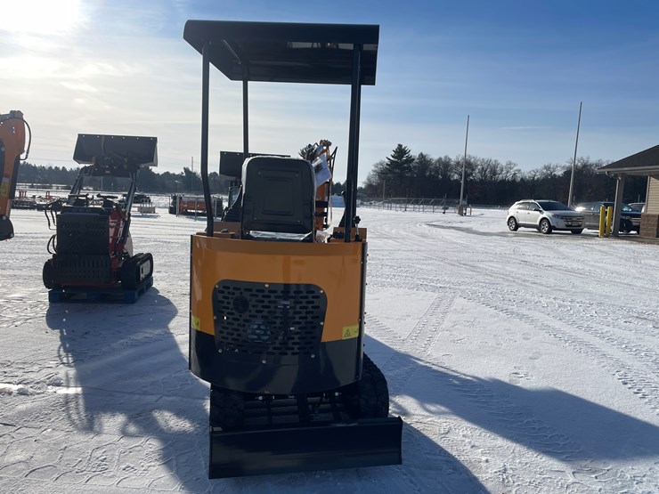#132-•-miva-va13-mini-excavator-(mosinee,-wi)-image-6