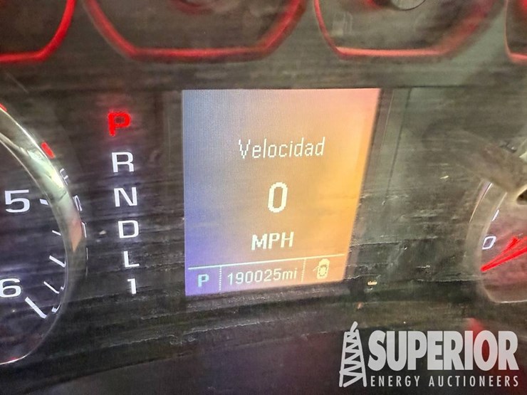 2019-chevrolet-2500-image-3