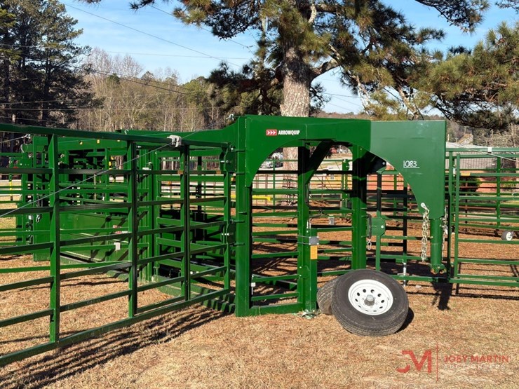 arrowquip-heeler-towable-gooseneck-corral-pen-image-5