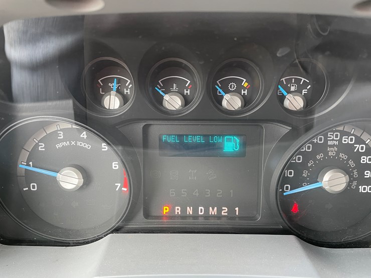 #330-•-2012-f350-super-duty-cab-and-chassis-pickup-(has-wi-title)(custer,-wi)-image-69