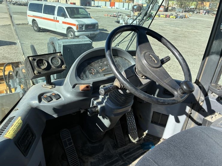 2008-komatsu-wheel-loader-image-21