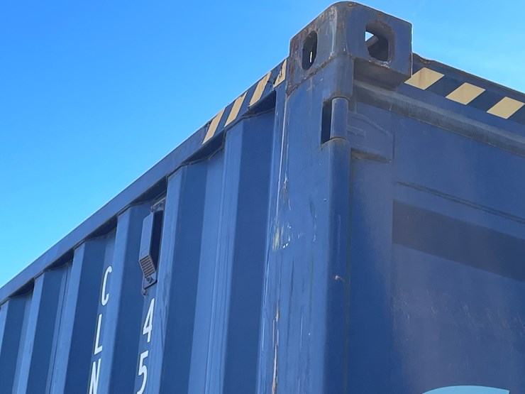 #200a-•-40'-container-image-8