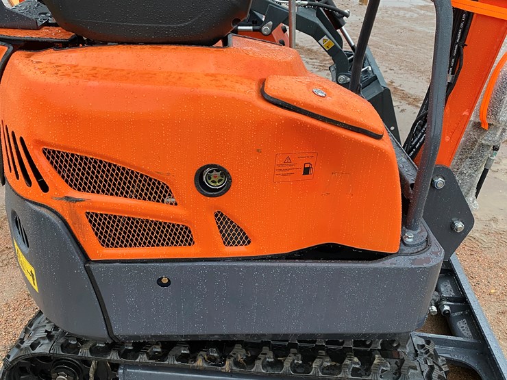 #138-•-land-hero-me18-mini-excavator-(mosinee,-wi)-image-3