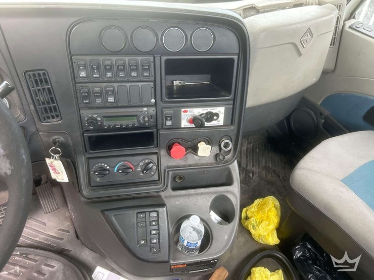 2012-international-prostar-image-14