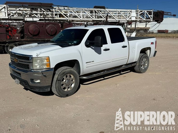2013-chevrolet-2500-image-1