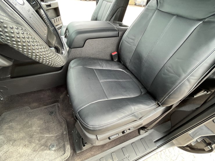 2011-ford-f250-lariat-image-86