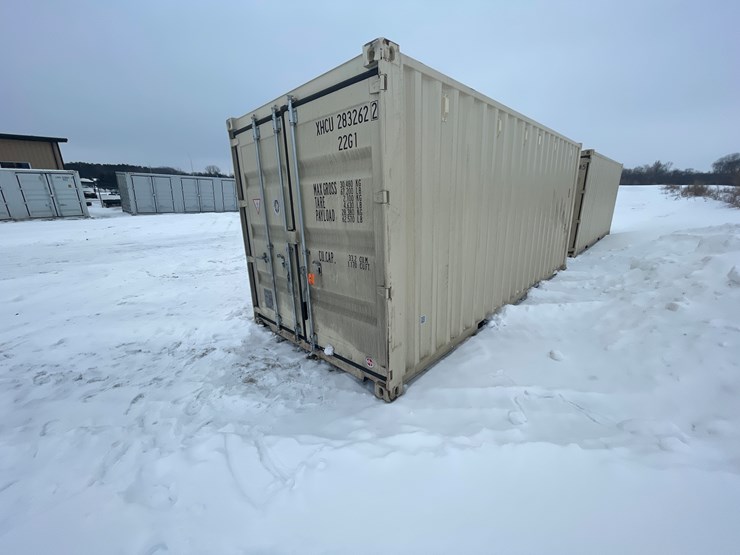 #15-•-20'-shipping-container-(princeton,-mn)-image-1