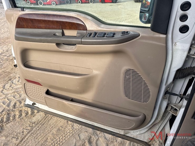 2004-ford-f250-image-33