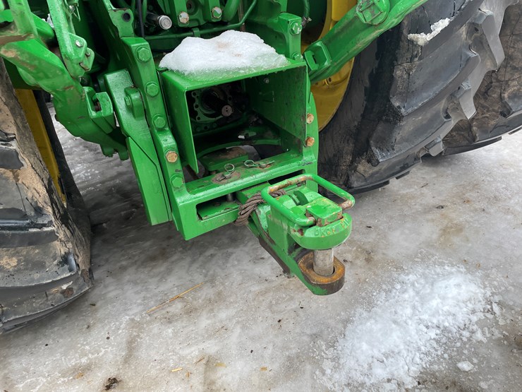 2020-john-deere-8r-340-image-28