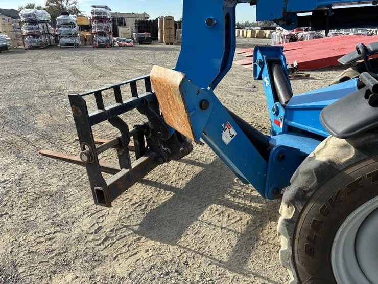 2018-genie-gth1056-image-5