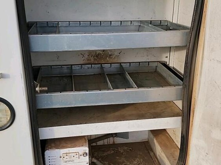 2018-ford-f550-image-12