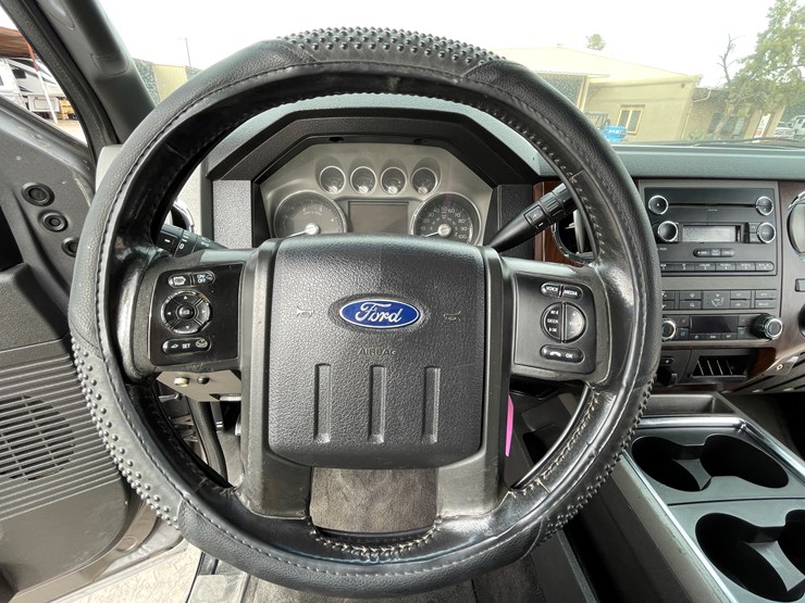 2011-ford-f250-lariat-image-94