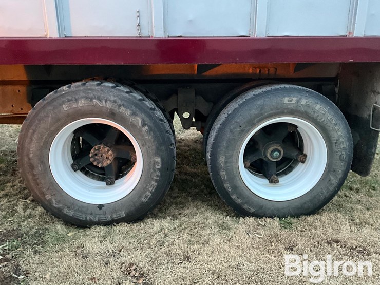 1976-chevrolet-c65-image-13