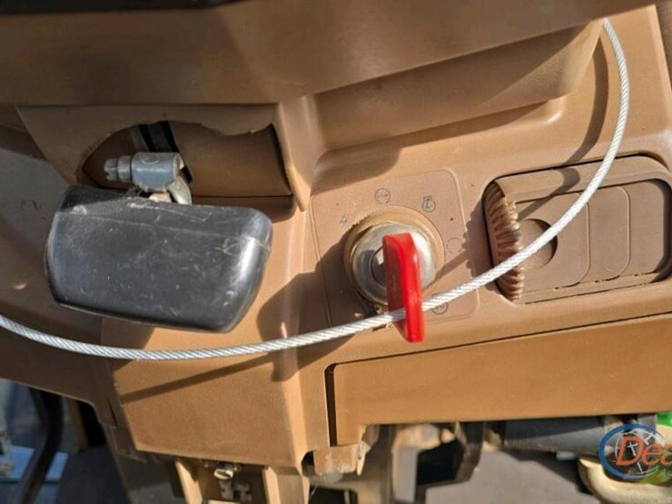 1993-john-deere-6100-image-25