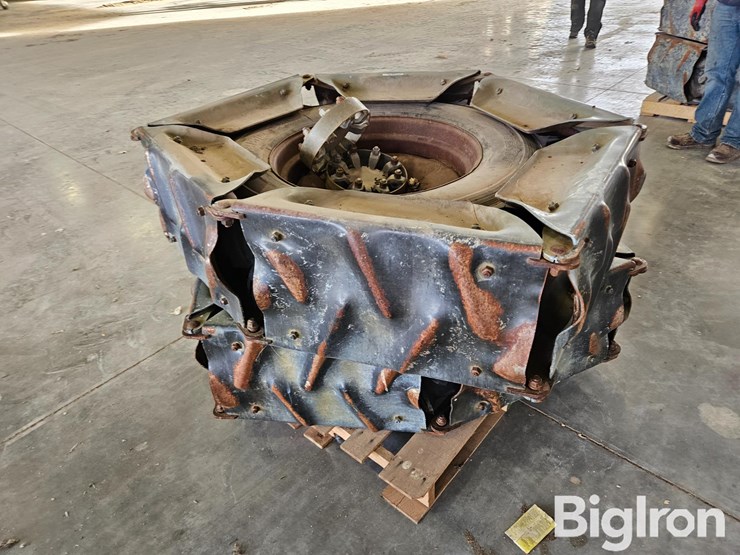 11r24.5-pivot-tires/rims-w/steel-tracks-image-5