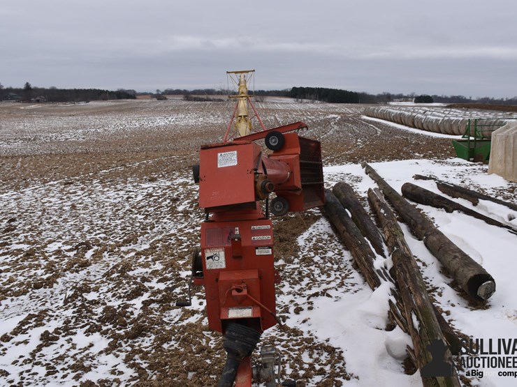 westfield-mk-100-71-10"x71'-swing-away-auger-image-1