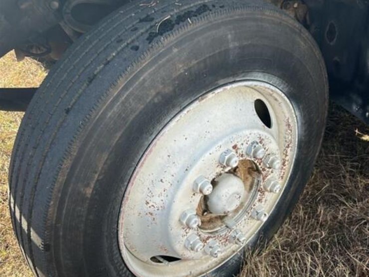 1995-international-4700-image-6