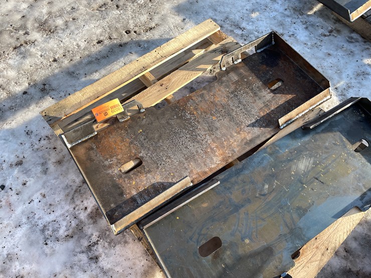 #18039-•-unused-formed-skid-steer-fork-frame-attachments-(princeton,-mn)-image-3