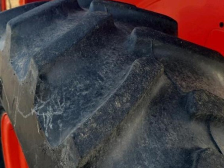 2015-kubota-la1154-image-16