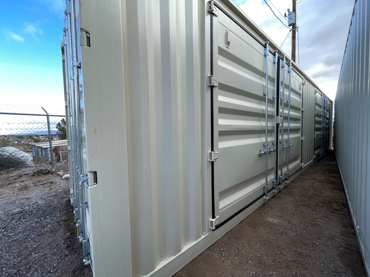 #200c-•-40'-container-image-49