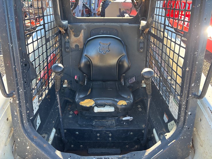2018-bobcat-t595-image-8