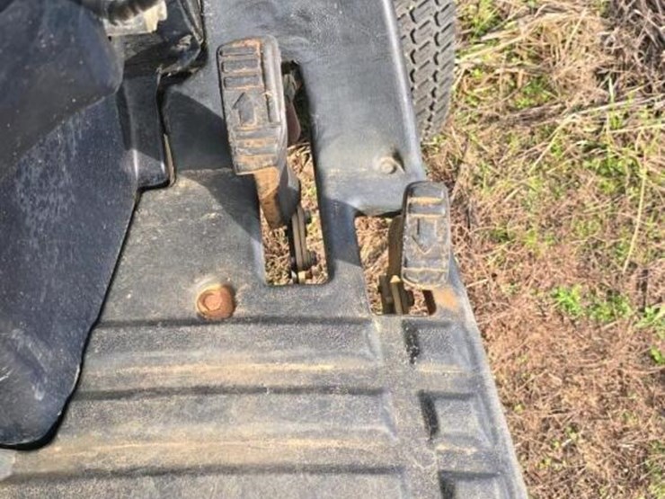 john-deere-2210-image-18