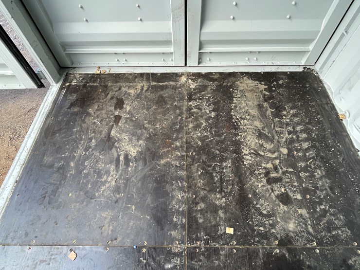 #200d-•-40'-container-image-66