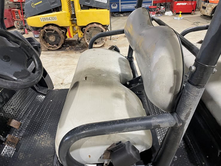 2020-club-car-carryall-1700-image-23