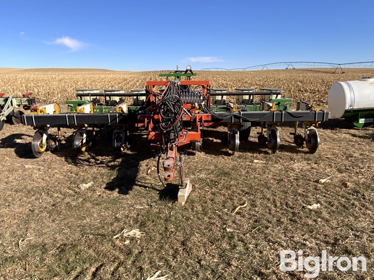 john-deere-7100-image-2