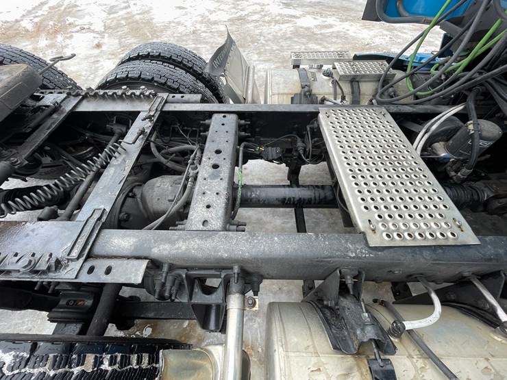 2014-international-prostar-image-34