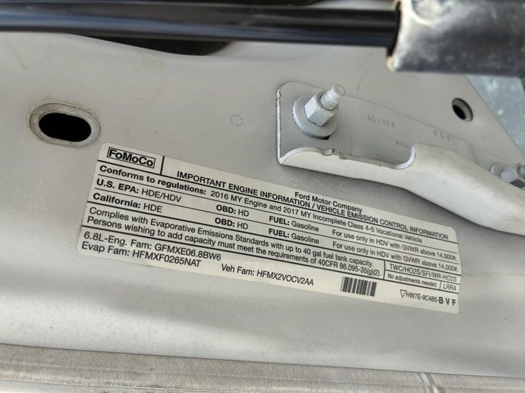 2017-ford-f550-xlt-image-12