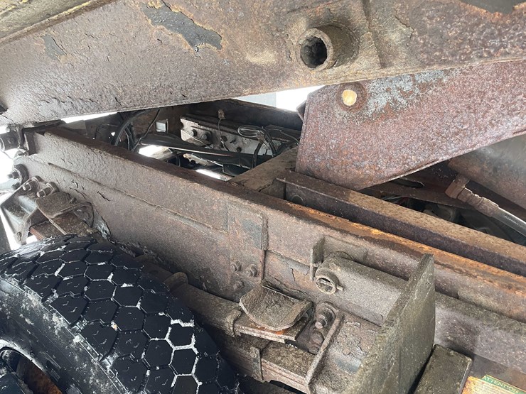 2004-caterpillar-c7-image-30