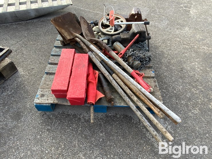 trailer-ramps,-shop-equipment-&-shovels-image-20