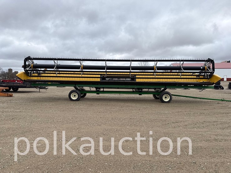 new-holland-88c-image-1