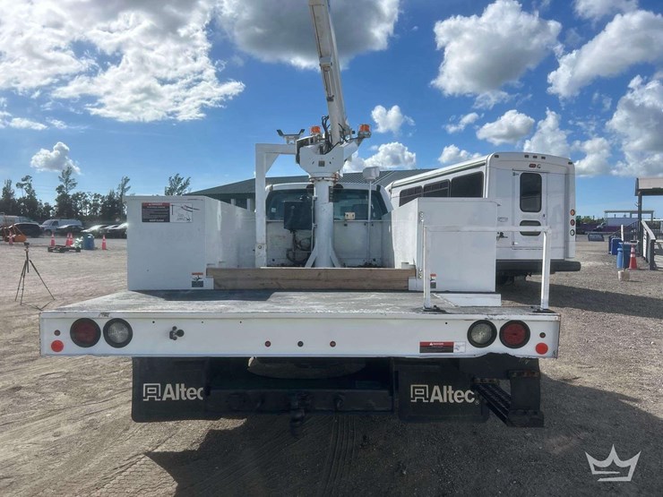 2019-altec-at200a-image-24