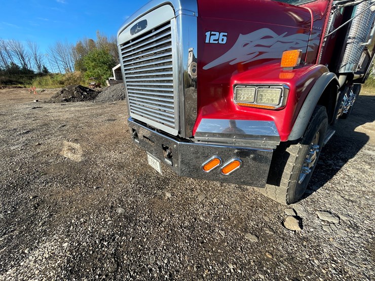 #312-•-2003-freightliner-dump-truck-(has-wi-title)-(denmark,-wi)-image-9