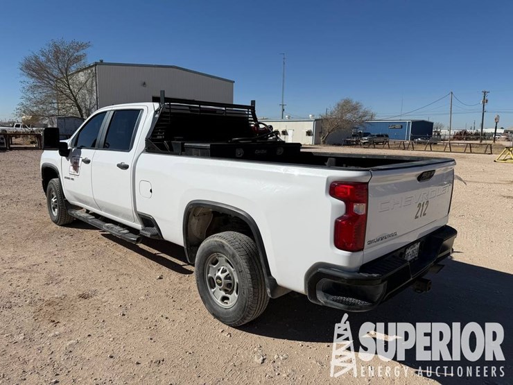 2021-chevrolet-2500-image-5